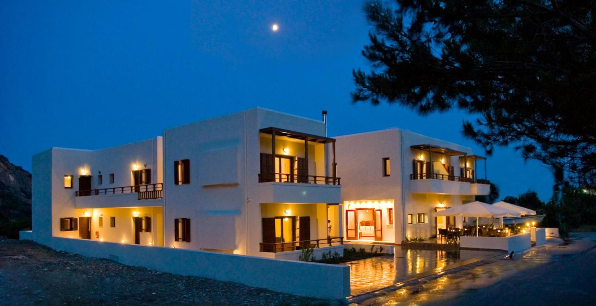 Syia Hotel Sougia Exterior photo